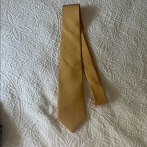 Burma Bibas tie. NEVER WORN. Tag still on